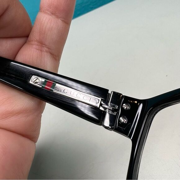 Gucci proscribed frames minimalistic style with case - Picture 3 of 9